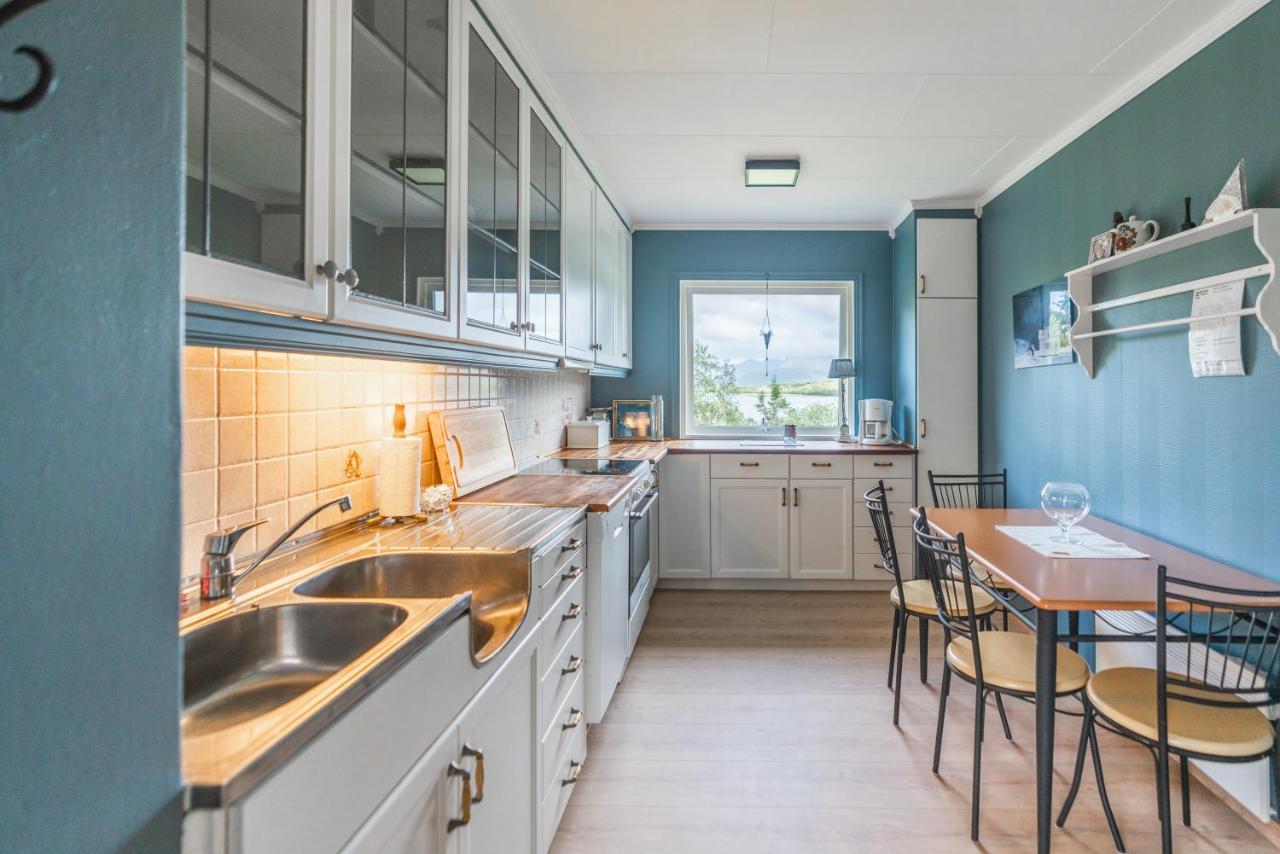 Midt I Lofoten Alstad  Luaran gambar