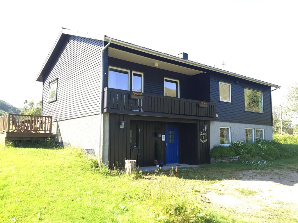 Midt I Lofoten Alstad  Luaran gambar